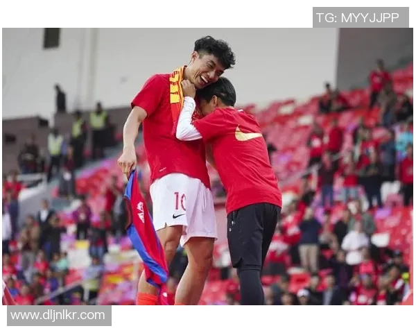 德阳足球明星阵容正式公布引发球迷热议与期待