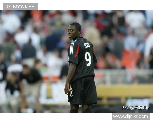 外国足球明星因伤退役的背后故事与职业生涯的遗憾回顾